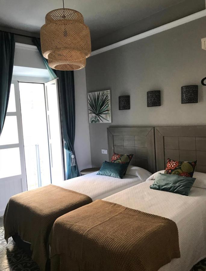 Monna Flats Arenal 1 Appartement Sevilla Buitenkant foto